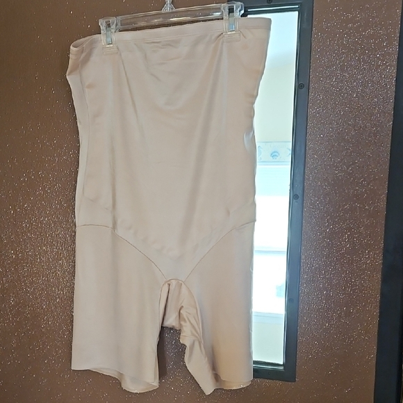 Catherines Cream Bodyshaper Intimates.  Size 4X - Picture 1 of 3